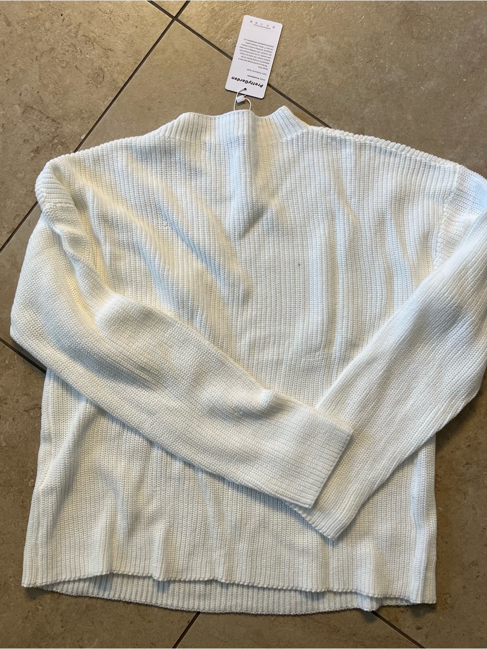 2-Piece Ribbed Knit Lounge Set in White - Picture 4 of 9